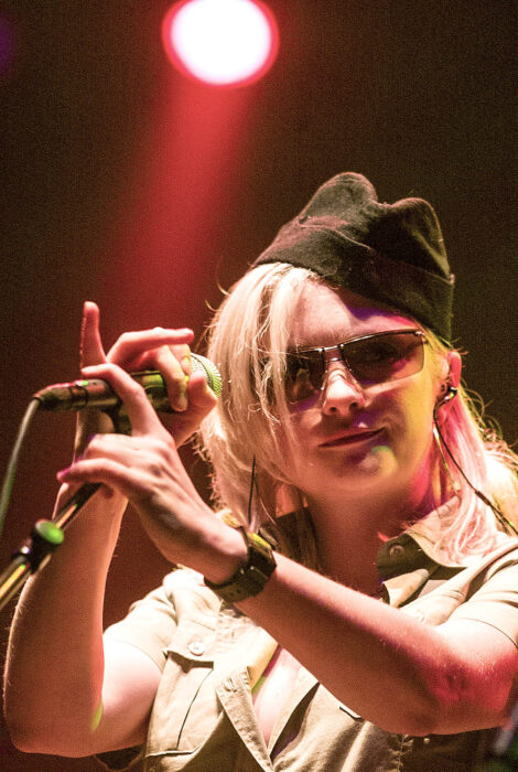 																																										<h5>Goldfrapp</h5>
																											