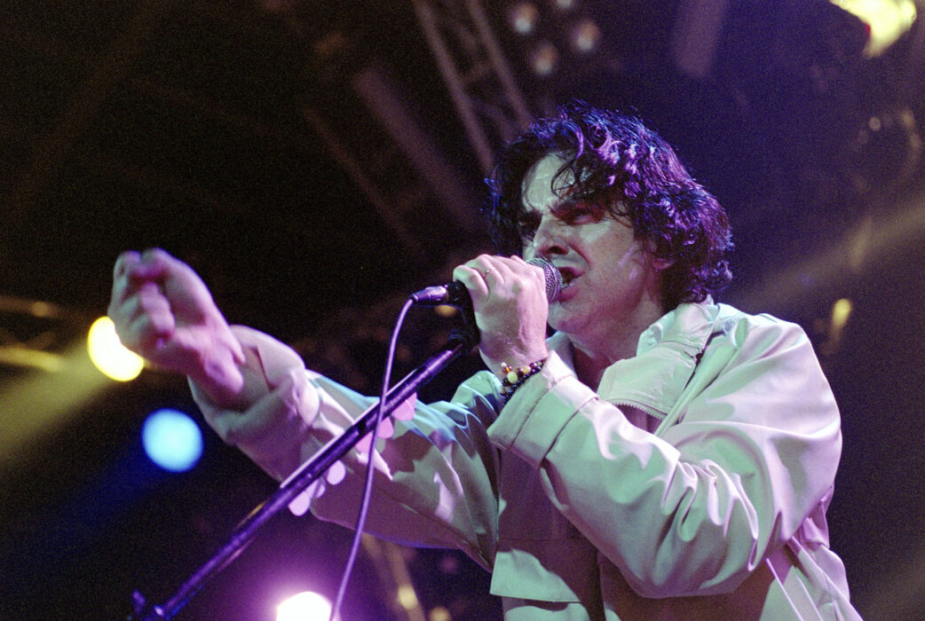 																																										<h5>Marillion</h5>
																											