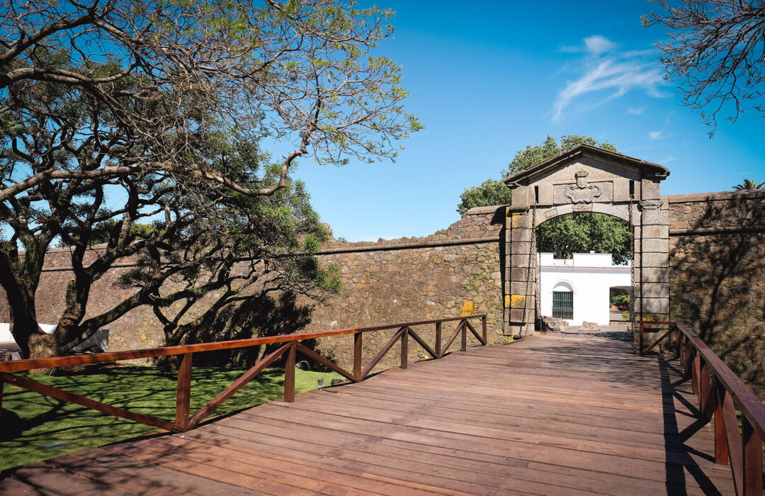 																																										<h5>Colonia del Sacramento - Uruguai</h5>
																											