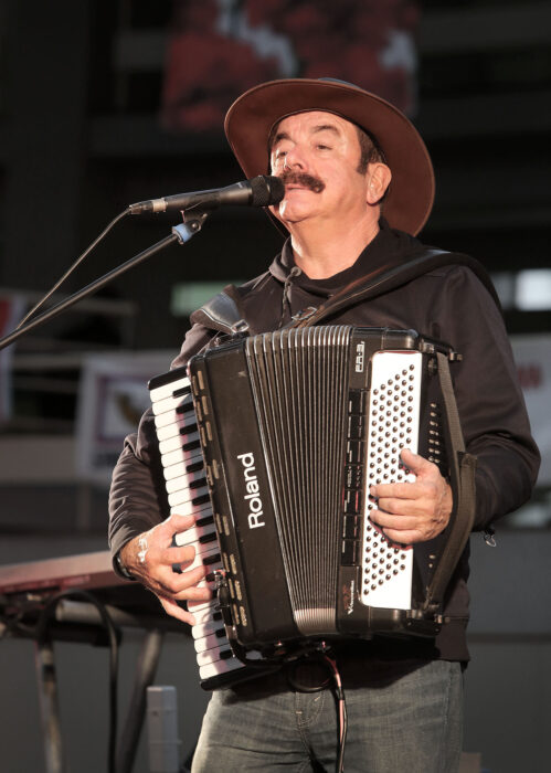																																										<h5>Quim Barreiros</h5>
																											