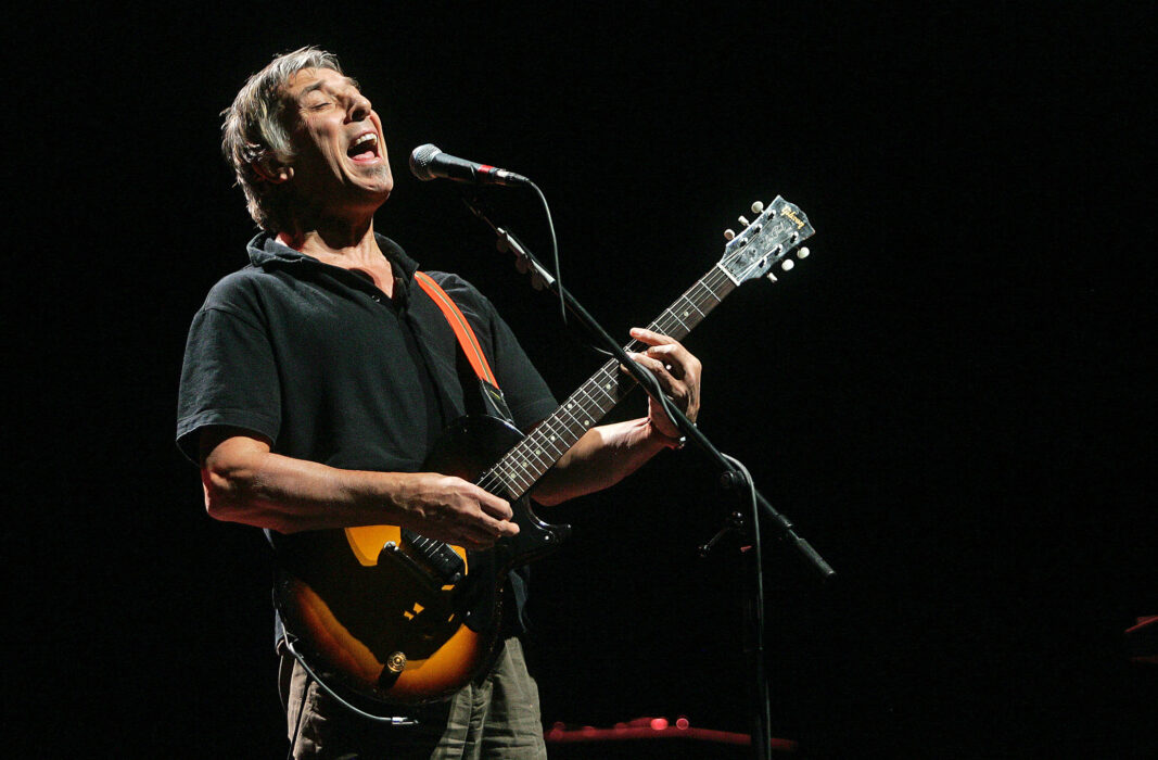 																																										<h5>John Cale</h5>
																											