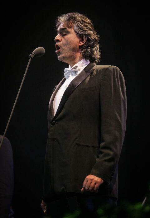 																																										<h5>Andrea Bocelli</h5>
																											
