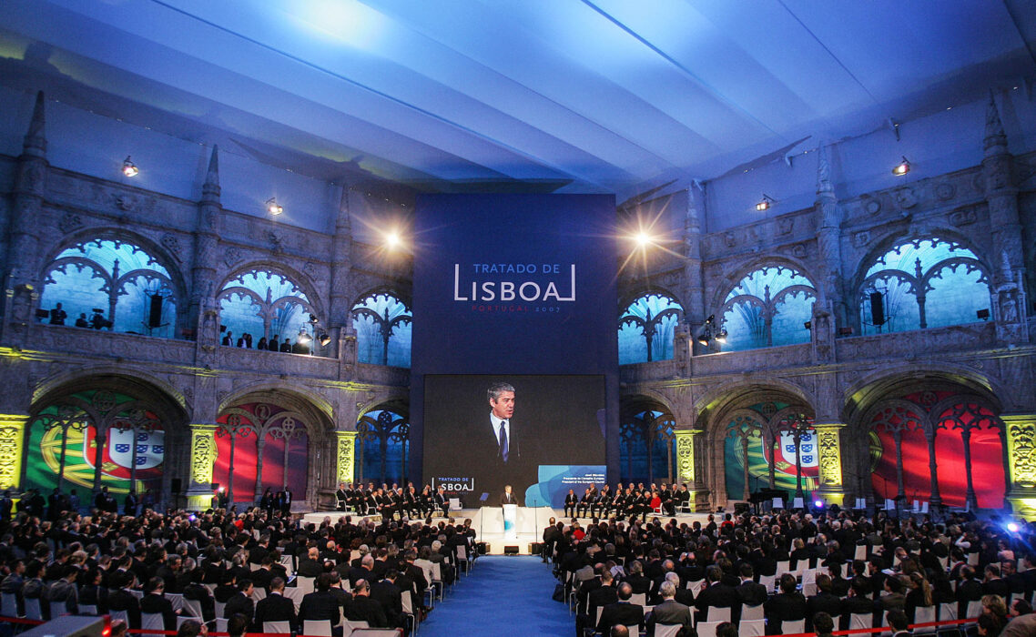 																																										<h5>SIGNING CEREMONY OF THE TREATY OF LISBON

13  DECEMBER 2007</h5>
																											