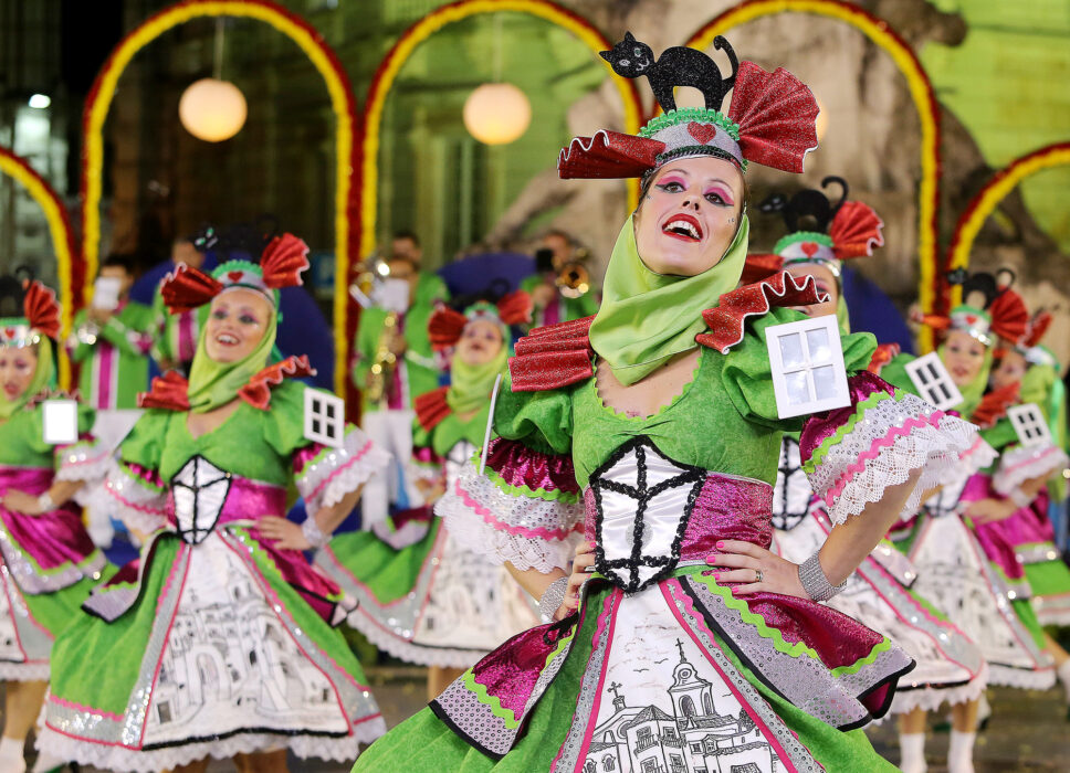 																																										<h5>Marchas Populares de Lisboa</h5>
																											