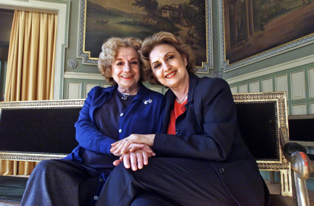 																																										<h5>Eunice Muñoz e Eva Wilma</h5>
																											