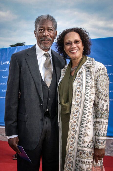 																																										<h5>Morgan Freeman e Myrna Colley-Lee</h5>
																											