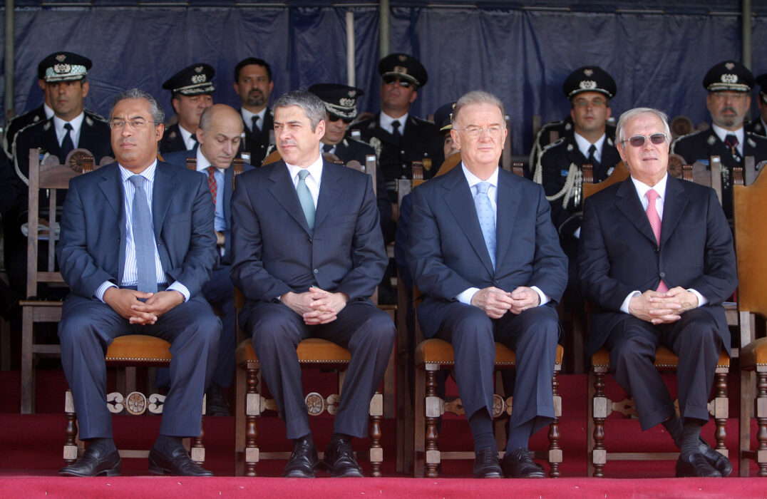 																																										<h5>José Sócrates e Jorge Sampaio</h5>
																											
