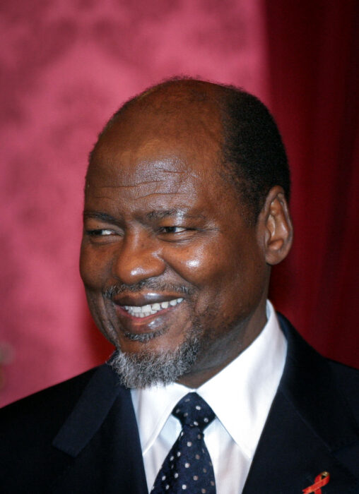 																																										<h5>Joaquim Chissano</h5>
																											