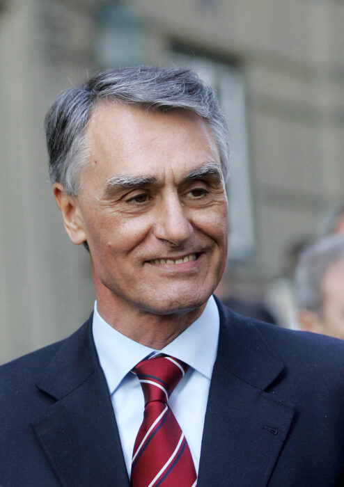 																																										<h5>Anibal Cavaco Silva</h5>
																											