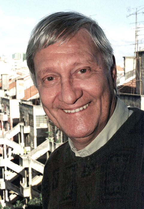 																																										<h5>José Viana</h5>
																											
