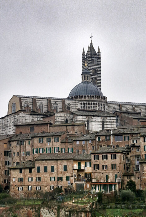 																																										<h5>Siena - Itália</h5>
																											