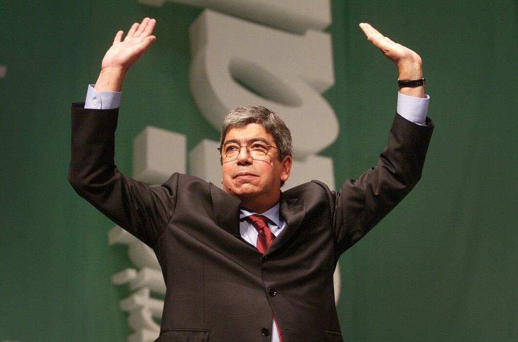 																																										<h5>Ferro Rodrigues</h5>
																											
