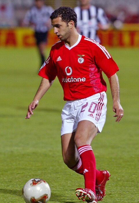 																																										<h5>Simão Sabrosa</h5>
																											