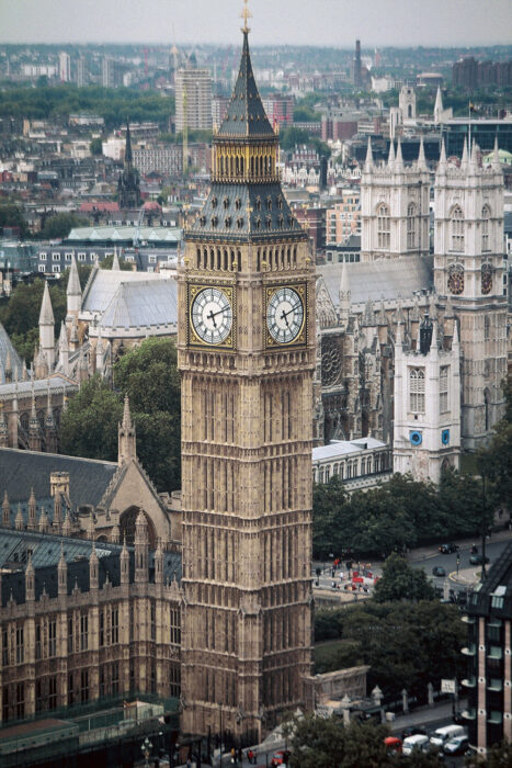 																																										<h5>Londres - UK</h5>
																											