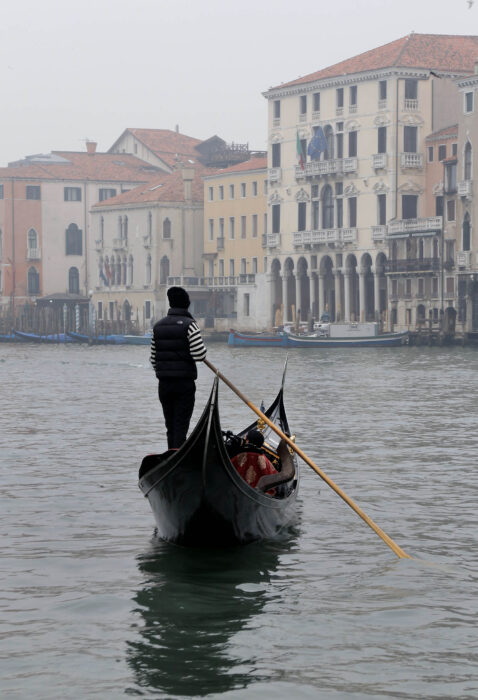 																																										<h5>Veneza - Itália</h5>
																											