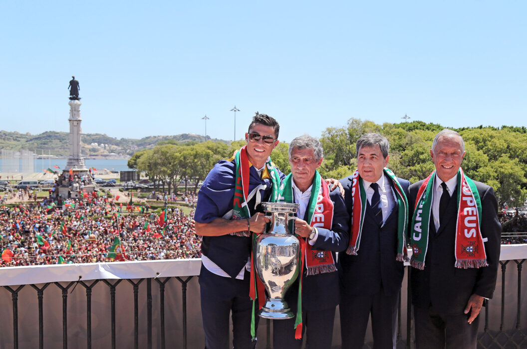 																																										<h5>Portugal vence Euro 2016</h5>
																											