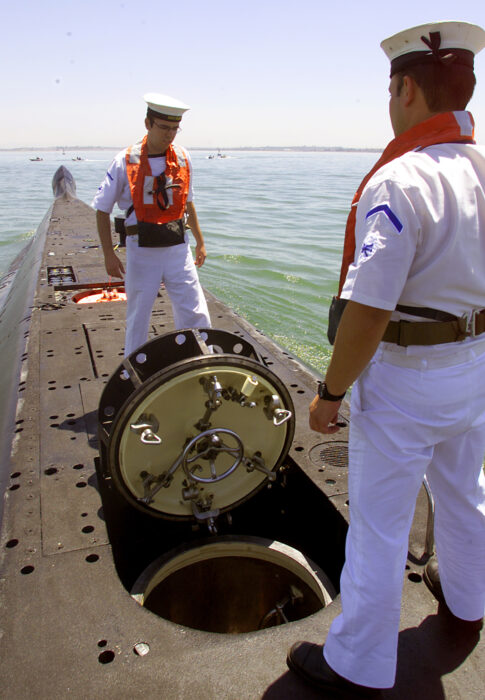 																																										<h5>NRP Delfim</h5>
																											