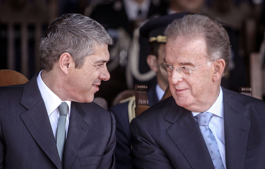 																																										<h5>José Sócrates e Jorge Sampaio</h5>
																											