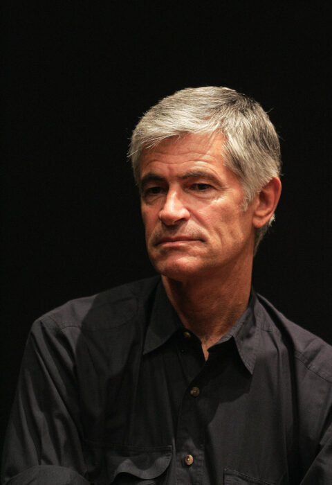 																																										<h5>James Nachtwey</h5>
																											