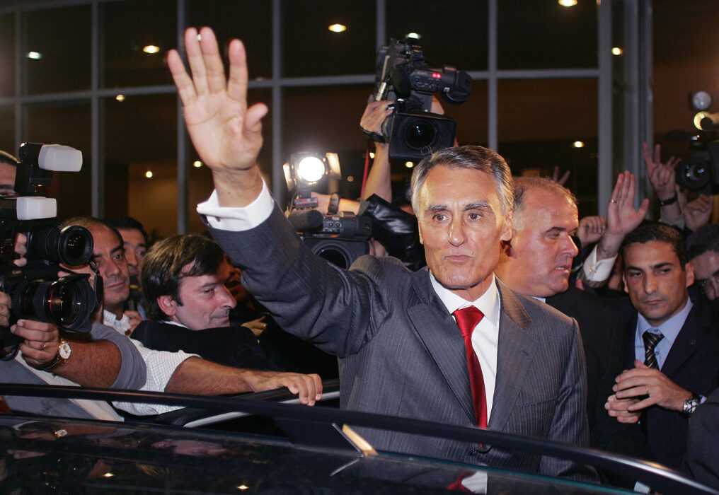																																										<h5>Aníbal Cavaco Silva</h5>
																											