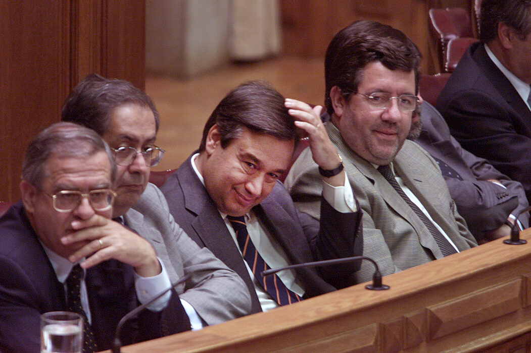 																																										<h5>António Guterres</h5>
																											
